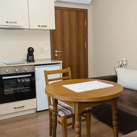 1bd Flat On Blvd Maria Luiza - By Flat Mаnager דירה *